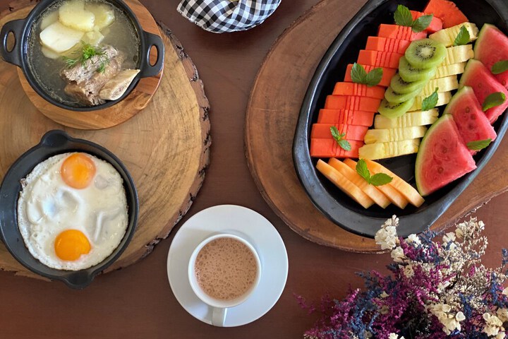 Breakfast/Coffee Service 63 of 93