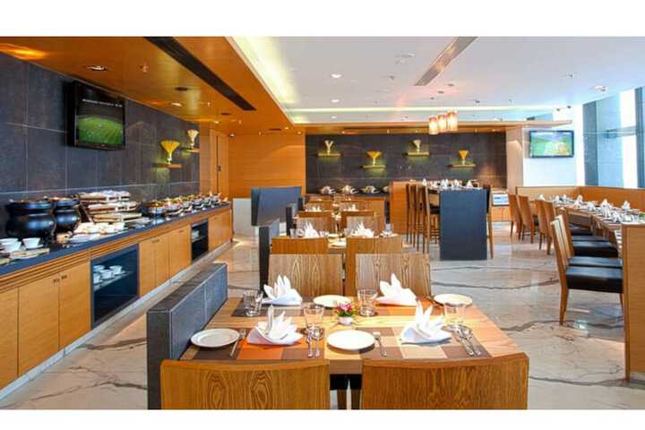 Dining 60 of 93