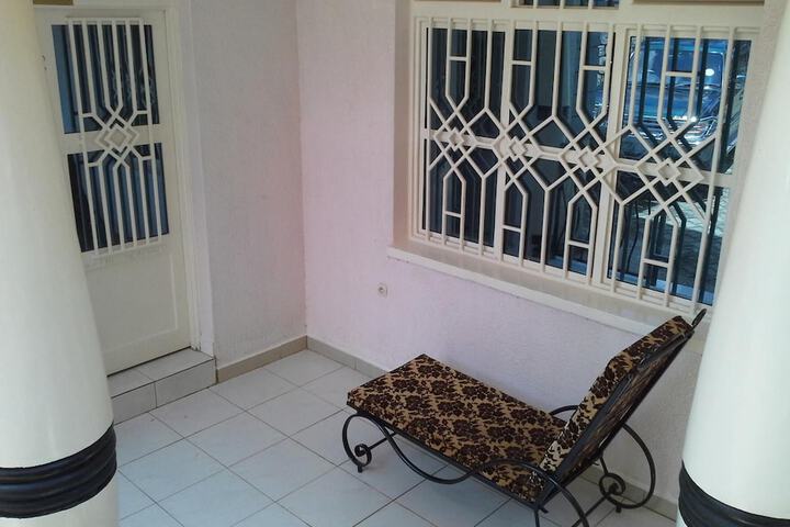 Property Grounds 33 of 40