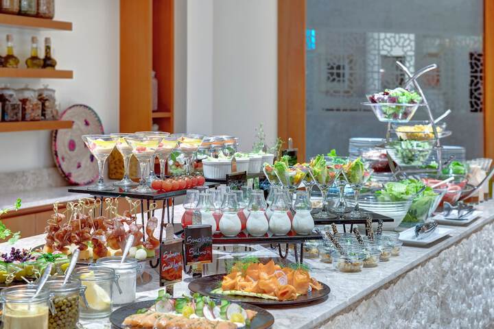 Dining 166 of 290