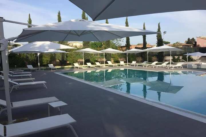 Hotel Pool
