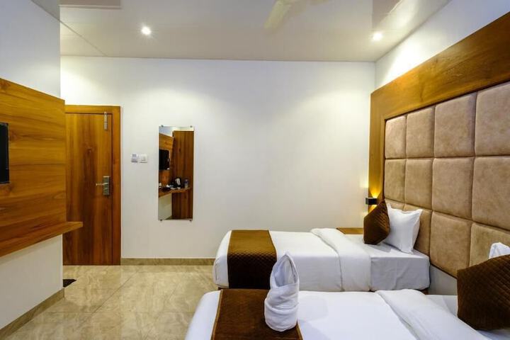 Room 31 of 60