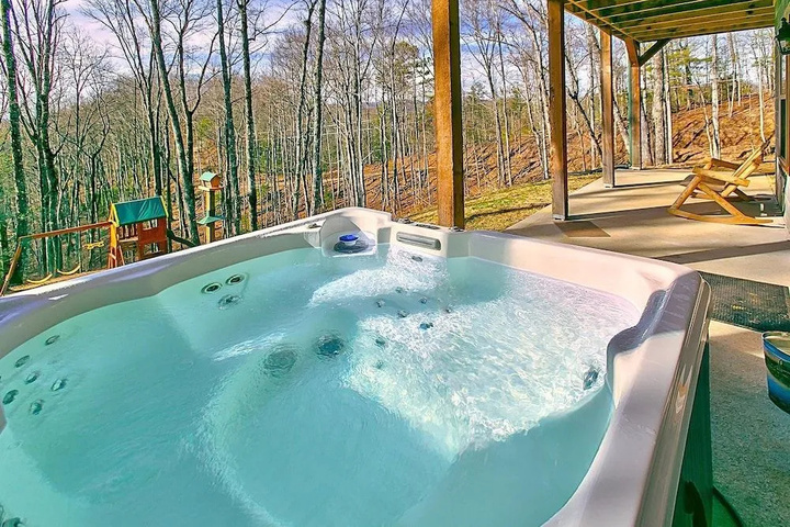 Pool 13 of 19