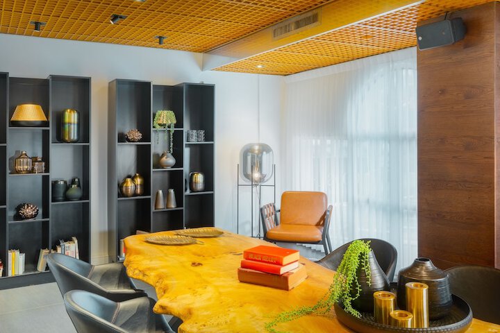 Hotel Lobby