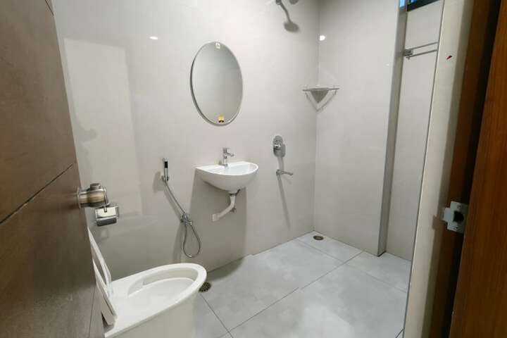 Room 19 of 25