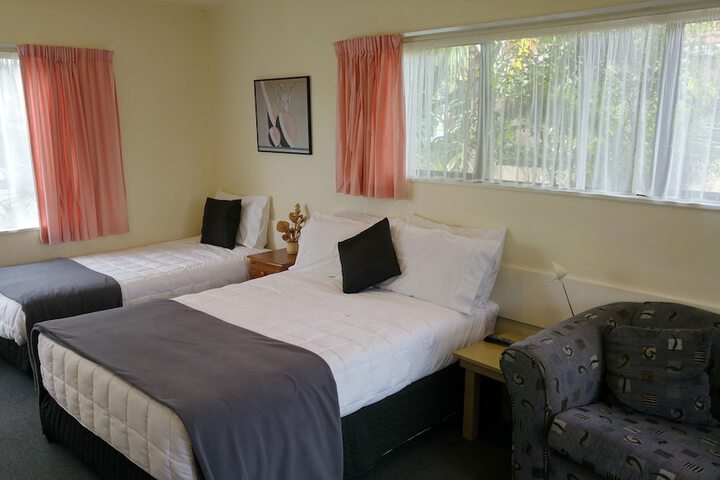Room 5 of 23