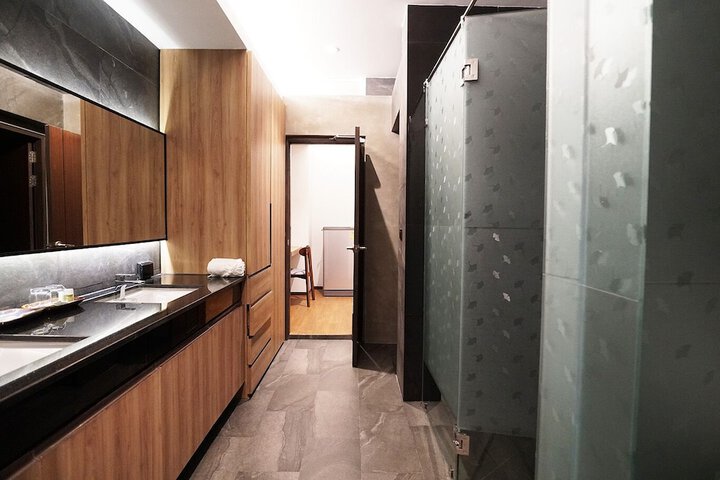 Room 18 of 35