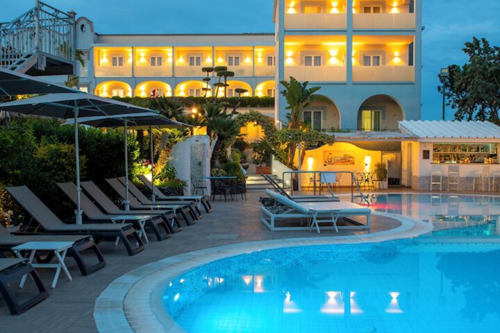 Hotel 74 of 81