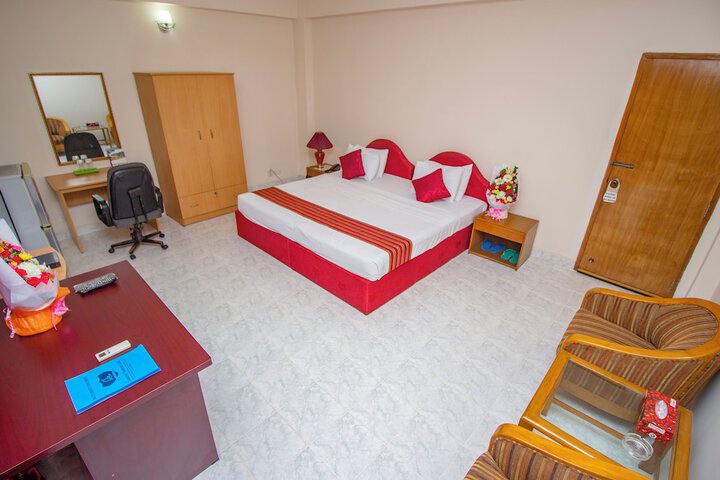 Room 9 of 43