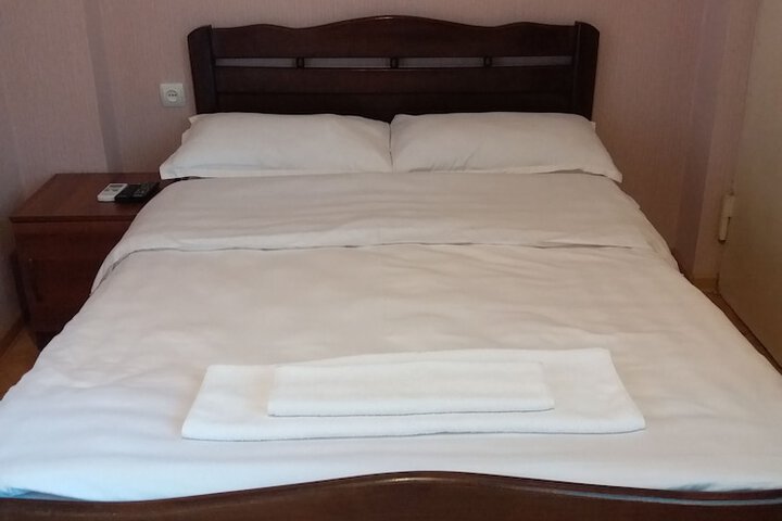 Room 4 of 38