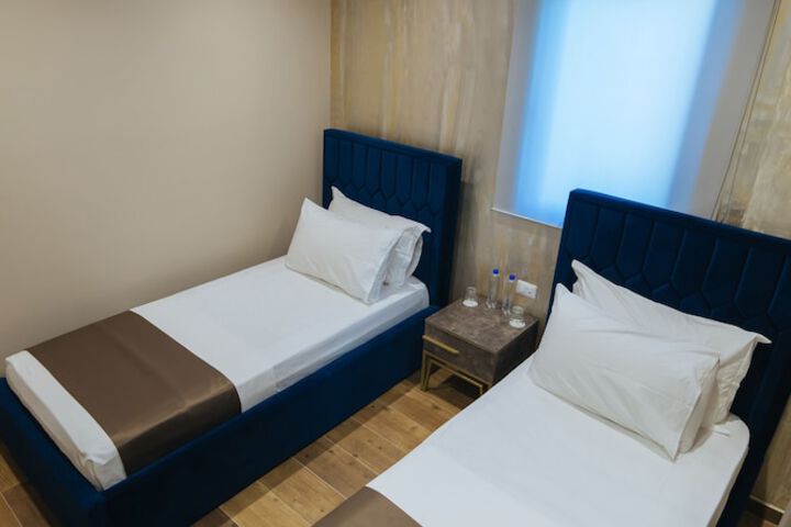 Room 12 of 54