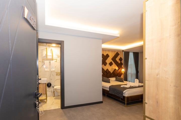 Room 29 of 45