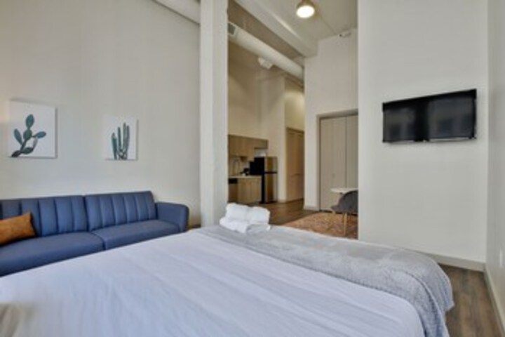 Room 293 of 328
