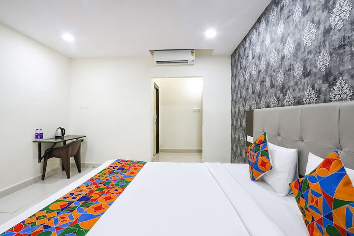 Room 19 of 39