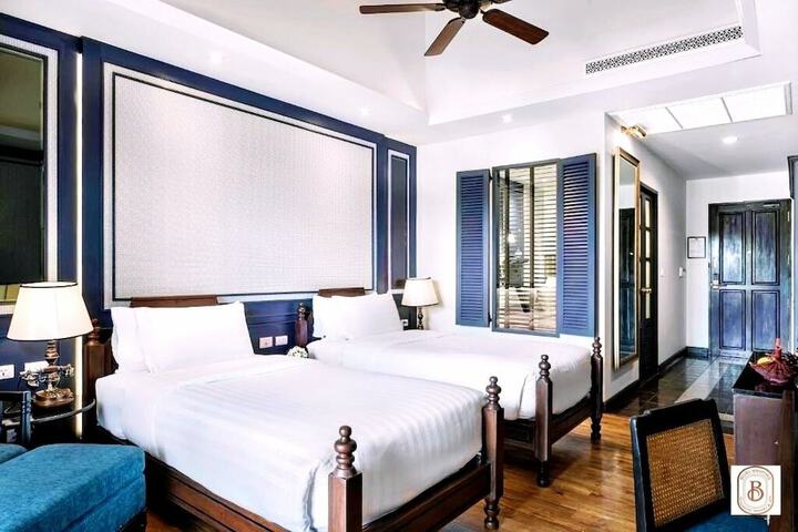 Room 25 of 124