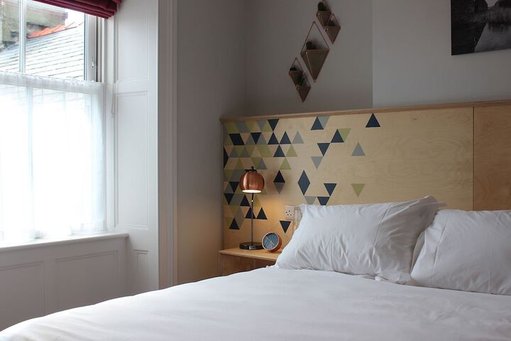 Room 4 of 36