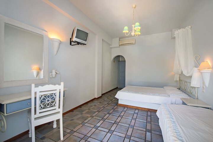 Room 5 of 26