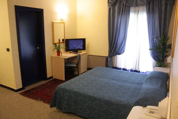 Room 13 of 54