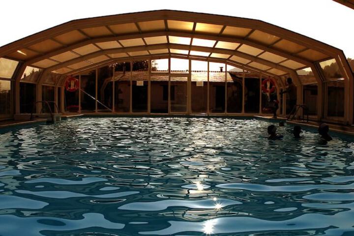 Pool 24 of 64