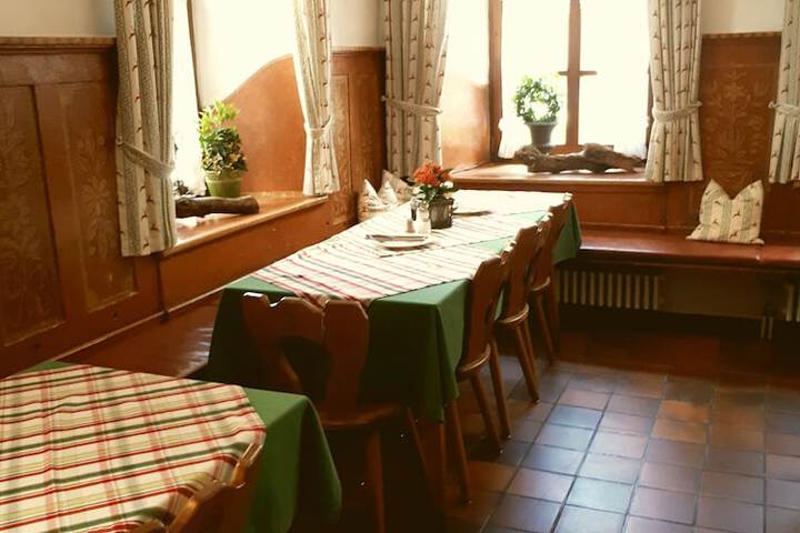 Dining 45 of 74