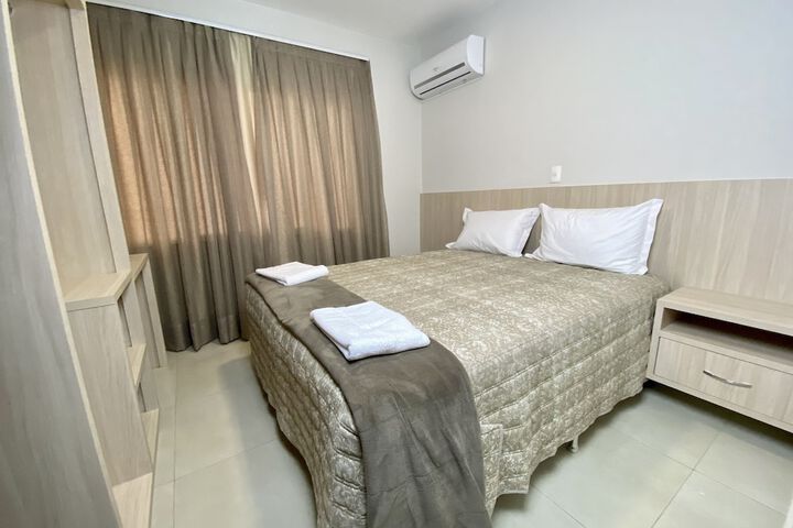 Room 5 of 84