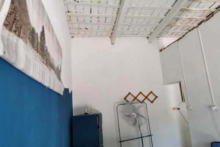 Room 10 of 19