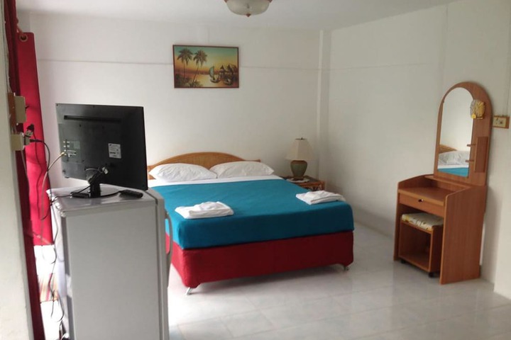 Room 9 of 31