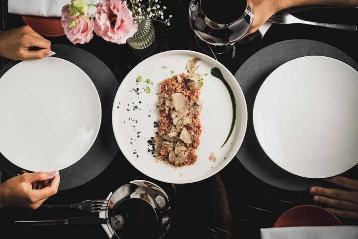 Dining 210 of 289