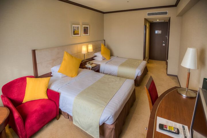 Room 12 of 54