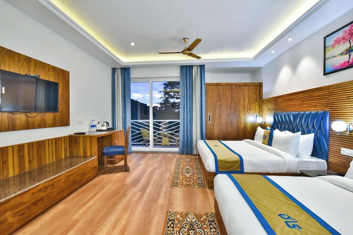 Room 12 of 34