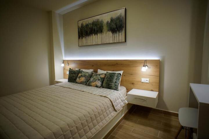 Room 6 of 50