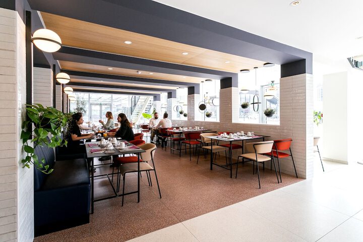 Dining 89 of 153