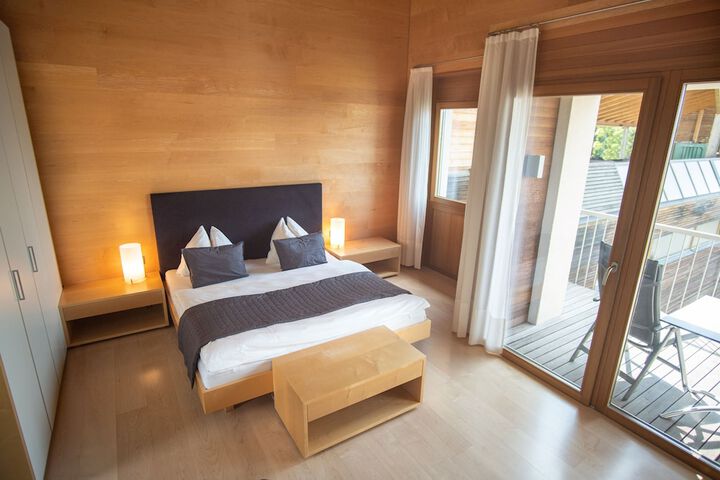 Room 2 of 26