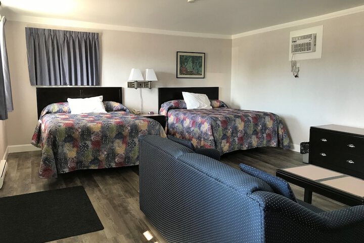 Room 9 of 39
