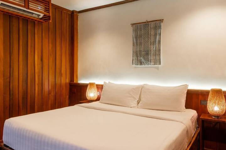 Room 17 of 95