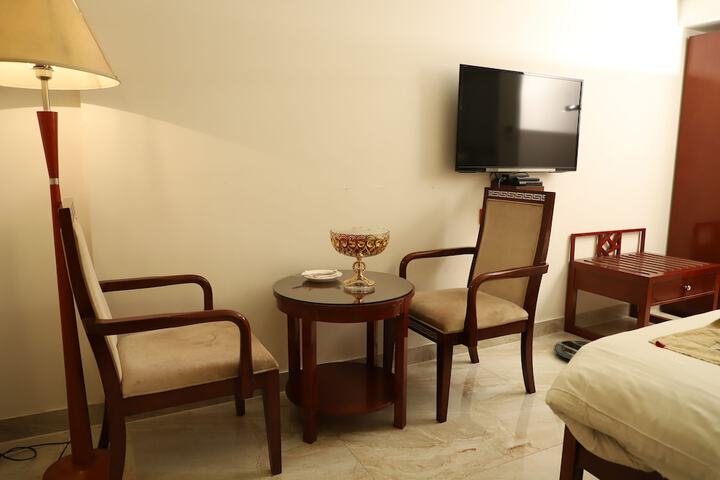 Room 5 of 39