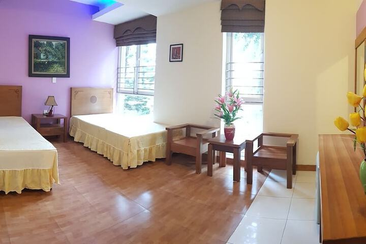 Room 3 of 25