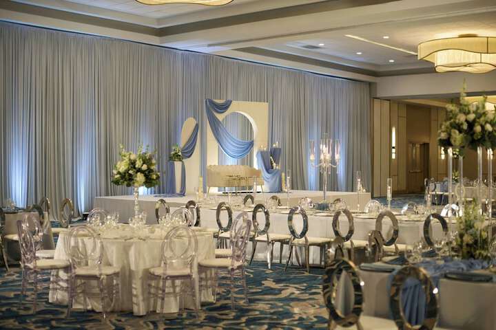 Ballroom/Hall 58 of 84