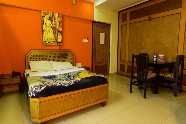 Room 5 of 47