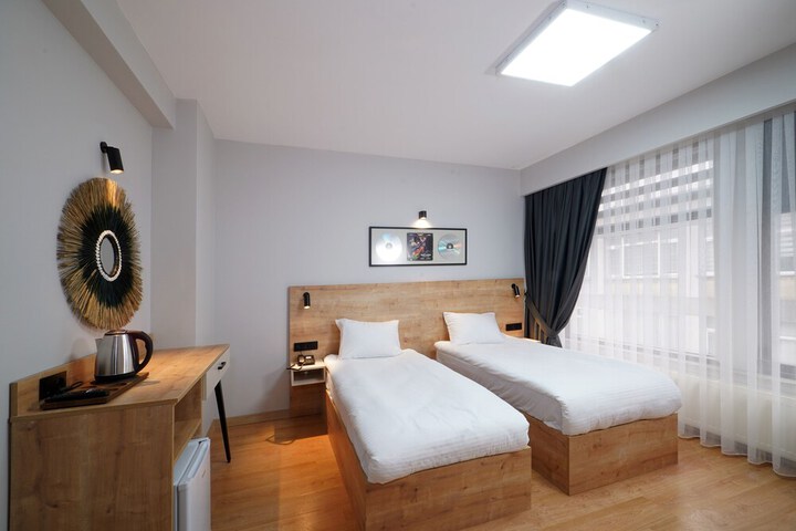 Room 22 of 39