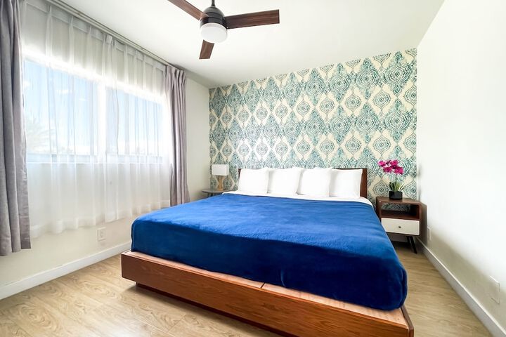 Room 10 of 22