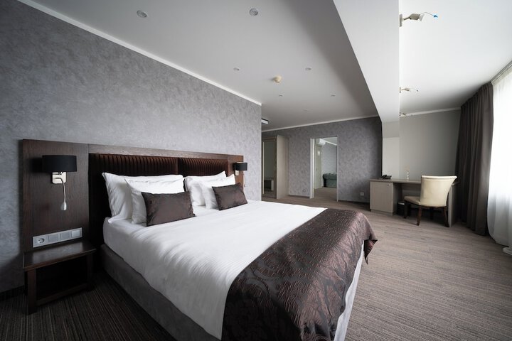 Room 16 of 67