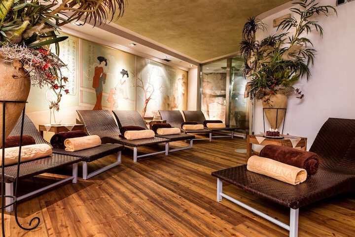 Relaxing Spa
