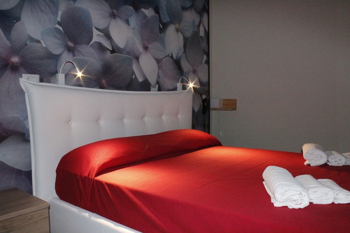 Room 8 of 35
