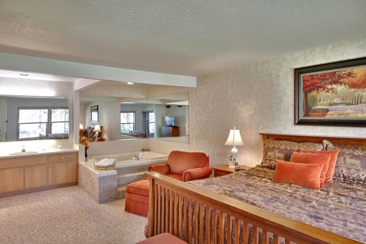 zRidge Condo 29 in Bend, OR