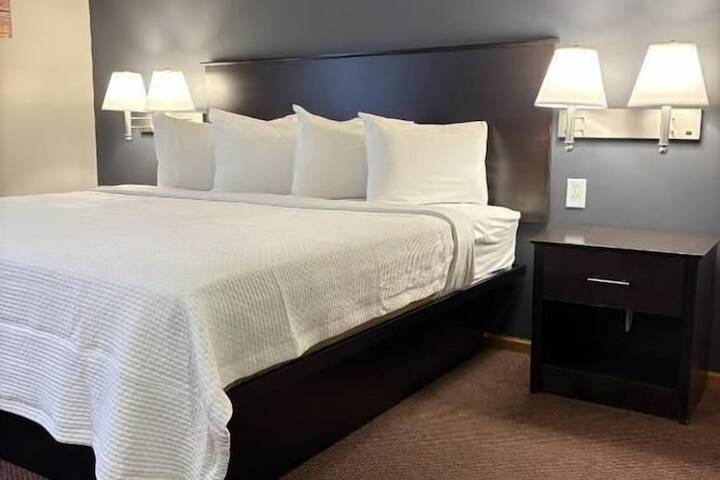 Image of Prairie Inn of Jamestown