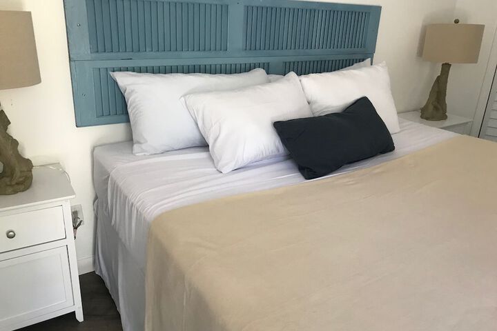 Room 18 of 69