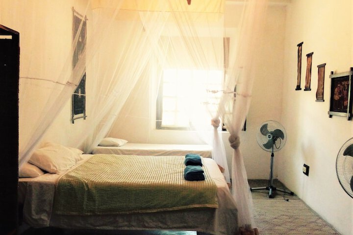 Room 30 of 99