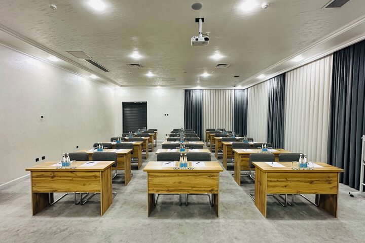 Business Center 66 of 74