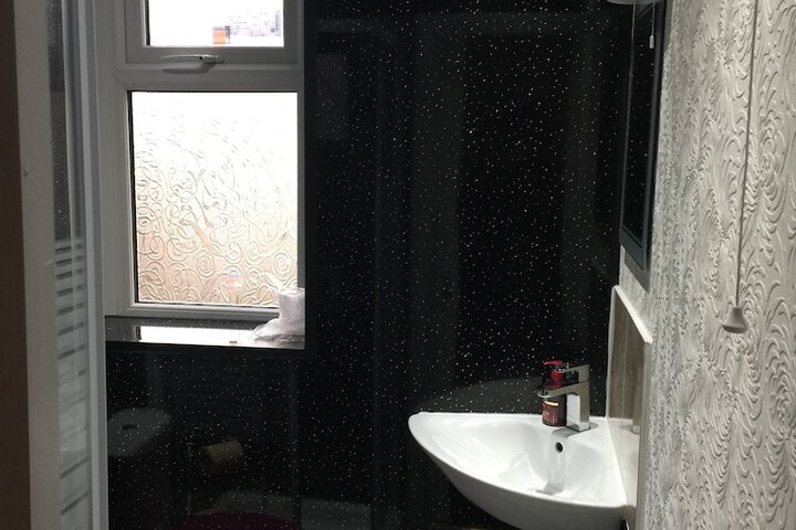 Room 66 of 87